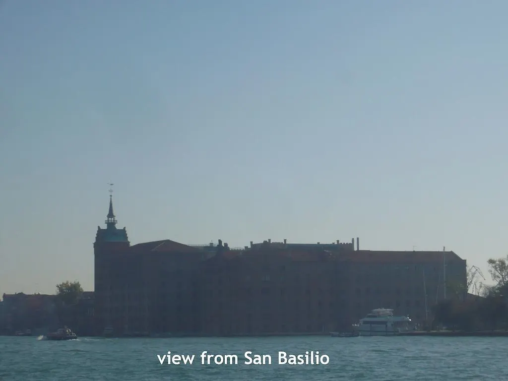 Cruise Harbor Next 4Pax, Mob Aircond, Wifi Lägenhet Venedig Italien
