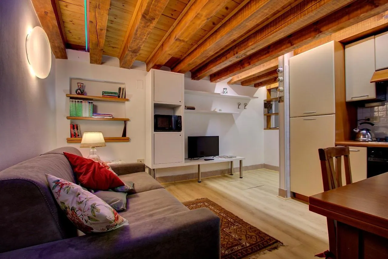 Cruise Harbor Next 4Pax, Mob Aircond, Wifi Apartment Venice